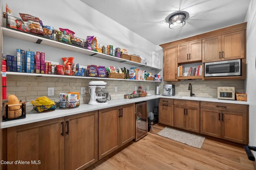17661 N Richards Drive Hayden ID 83835