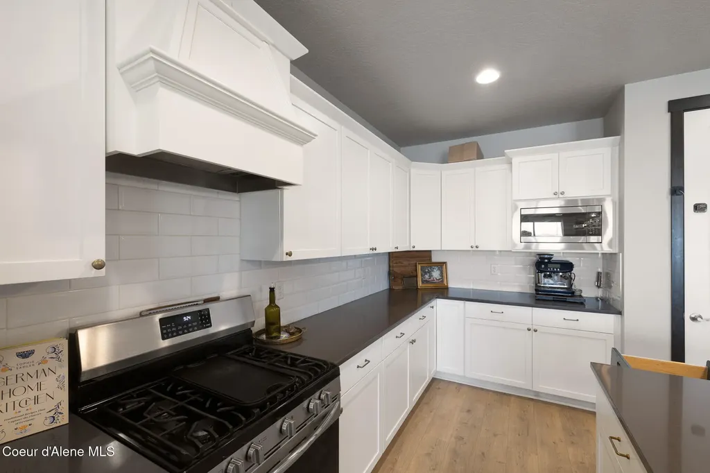3366 N Cyprus Fox Loop Post Falls ID 83854