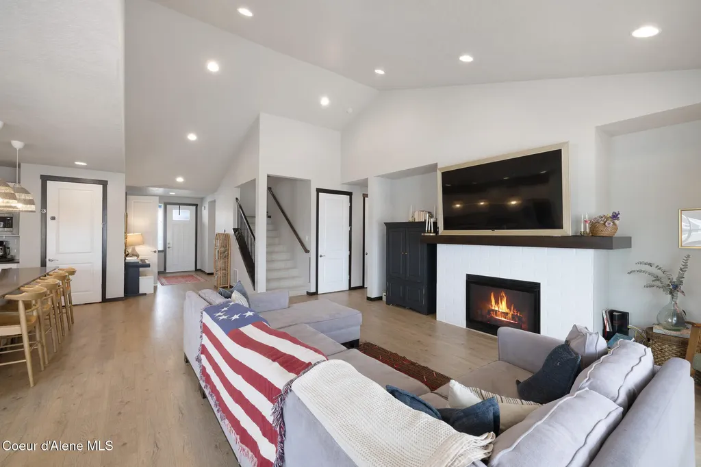 3366 N Cyprus Fox Loop Post Falls ID 83854