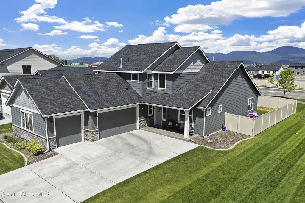 3366 N Cyprus Fox Loop Post Falls ID 83854