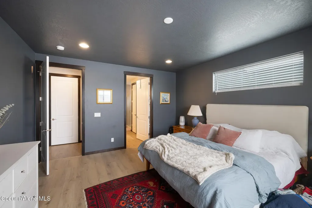 3366 N Cyprus Fox Loop Post Falls ID 83854