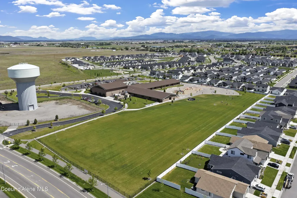 3366 N Cyprus Fox Loop Post Falls ID 83854