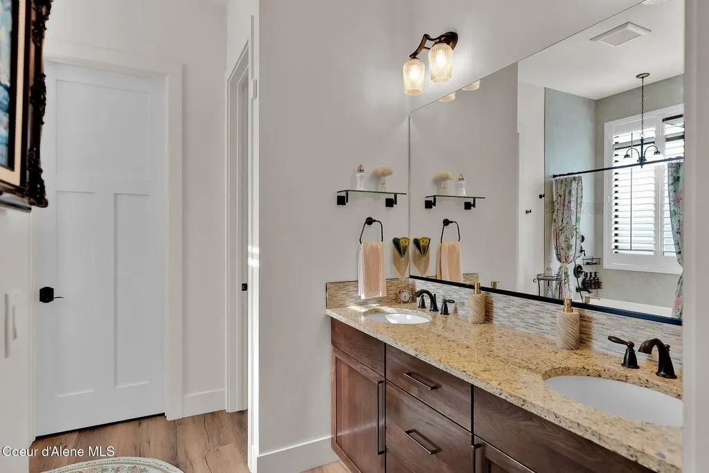 8108 W Splitrail Avenue Rathdrum ID 83858
