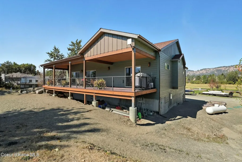 530 Cottonwood Drive St. Maries ID 83861