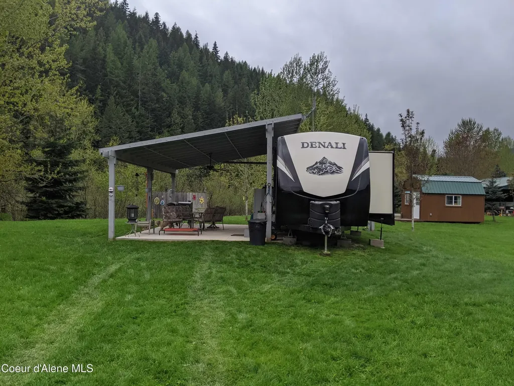10667 Old River Road Kingston ID 83839