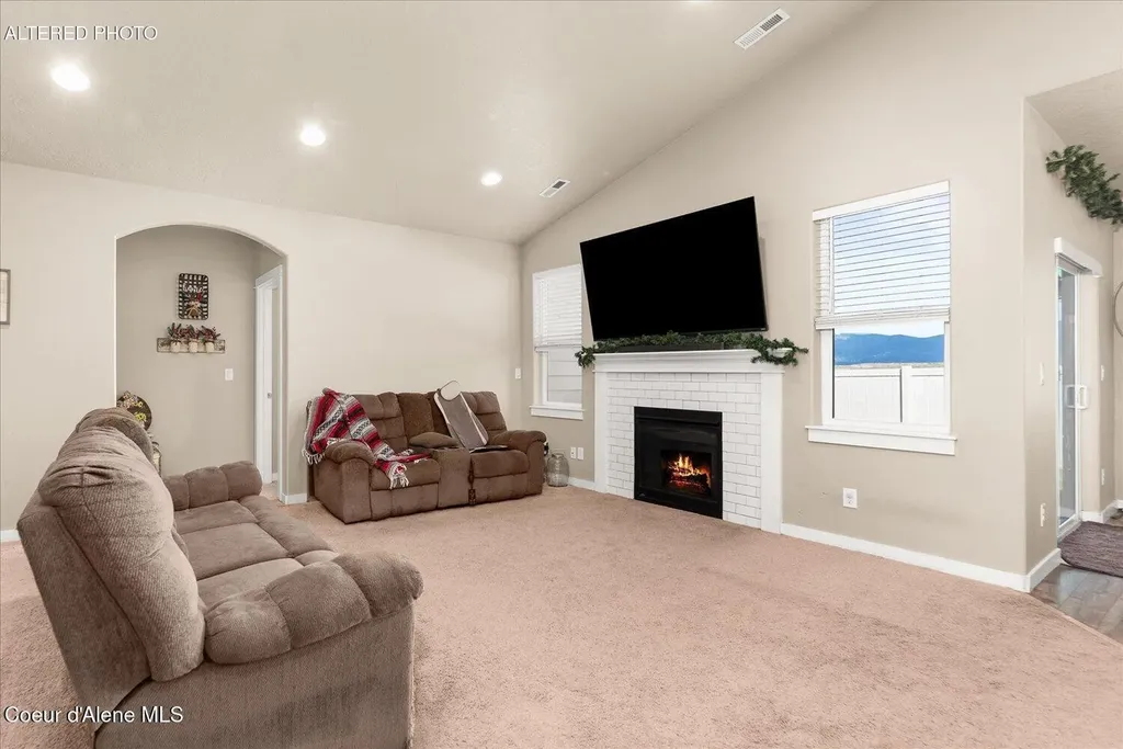 4735 N Connery Loop Post Falls ID 83854