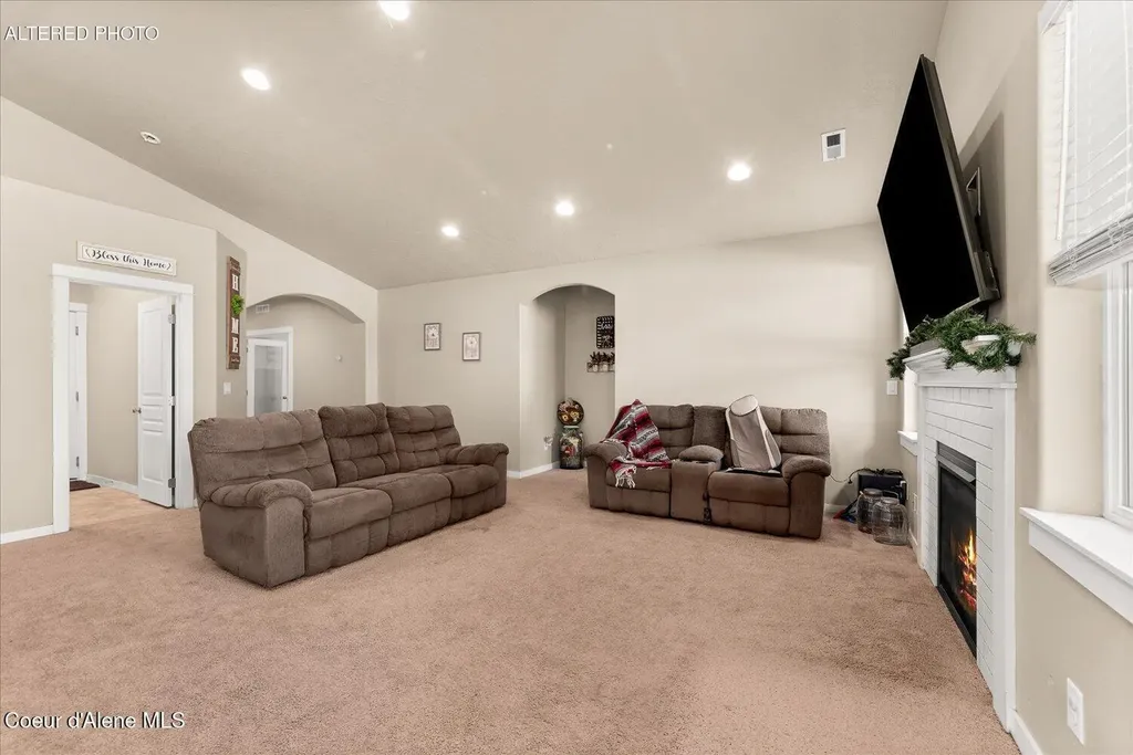 4735 N Connery Loop Post Falls ID 83854