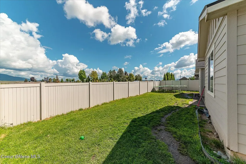 4735 N Connery Loop Post Falls ID 83854