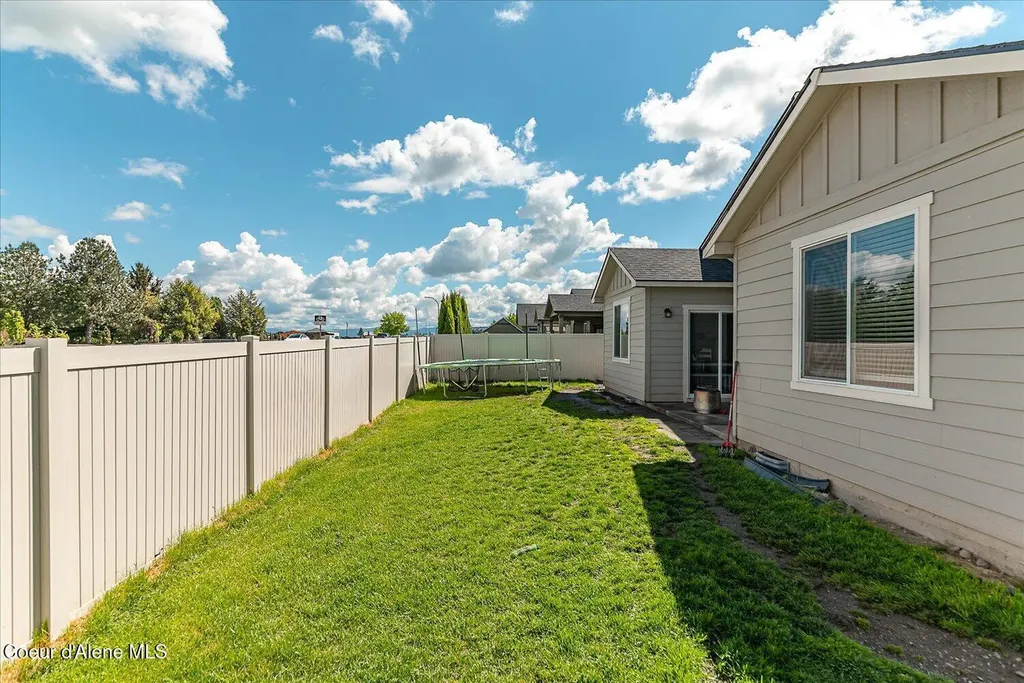 4735 N Connery Loop Post Falls ID 83854