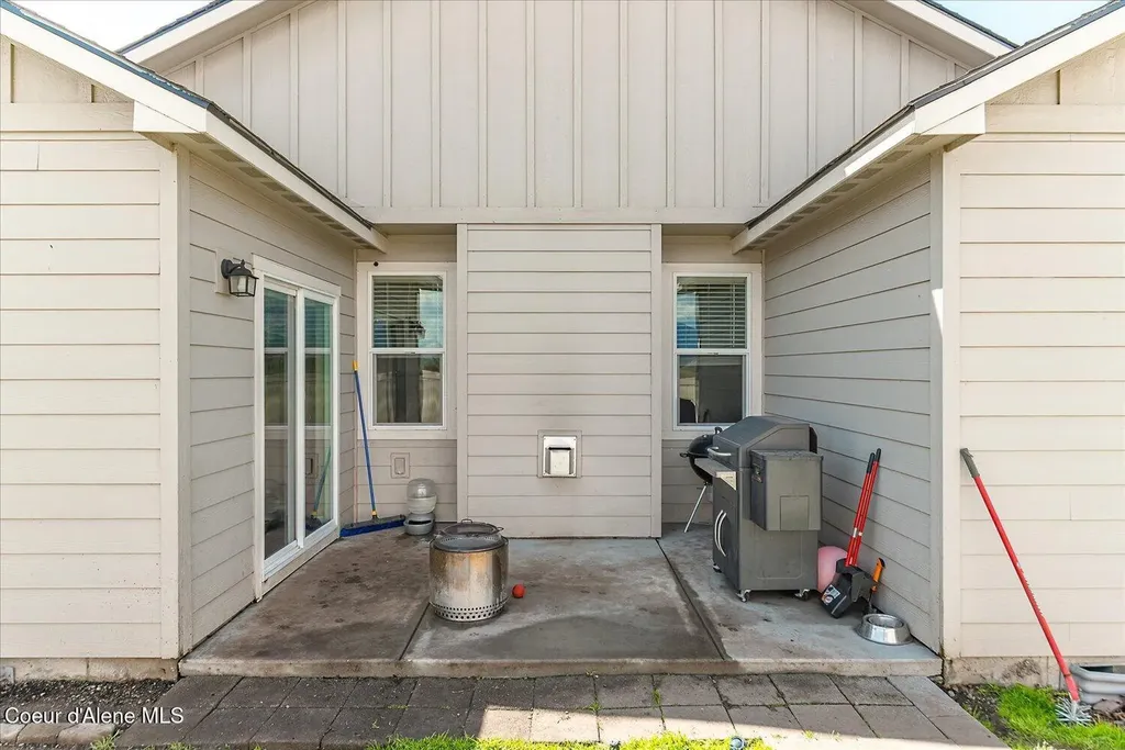 4735 N Connery Loop Post Falls ID 83854