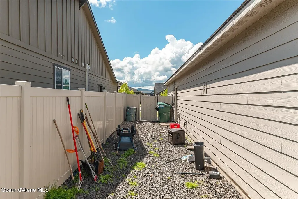4735 N Connery Loop Post Falls ID 83854