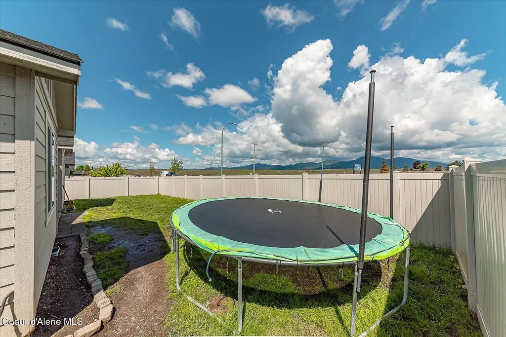 4735 N Connery Loop Post Falls ID 83854
