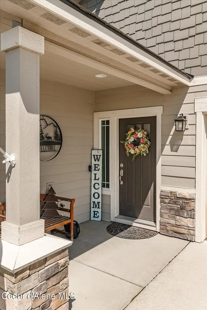 4735 N Connery Loop Post Falls ID 83854