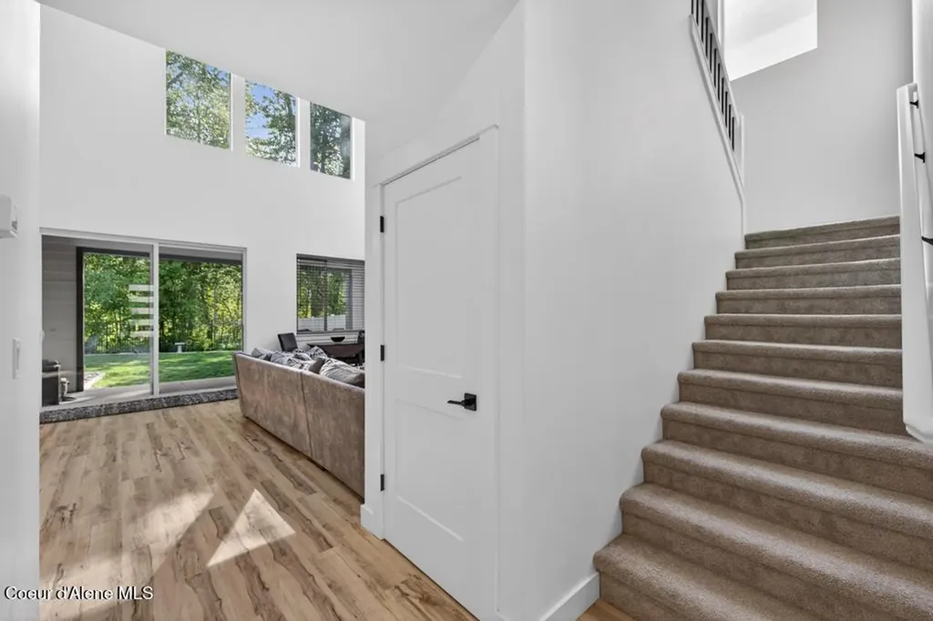 1814 Herring Avenue Sandpoint ID 83864