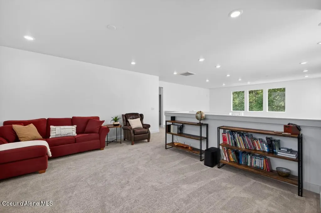 1814 Herring Avenue Sandpoint ID 83864