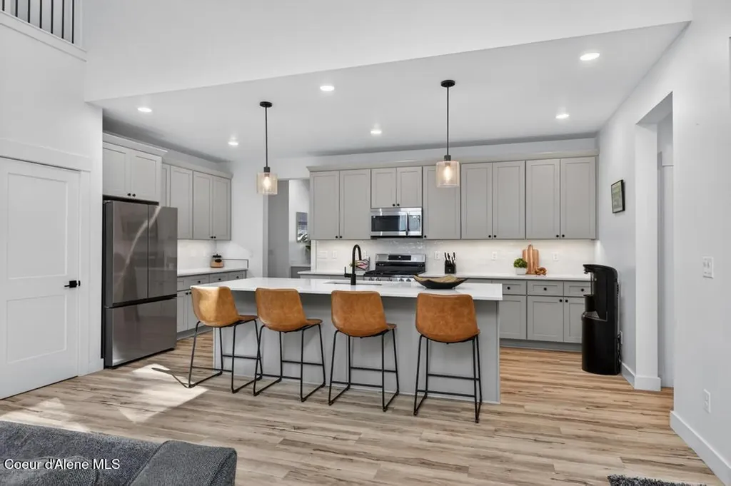 1814 Herring Avenue Sandpoint ID 83864