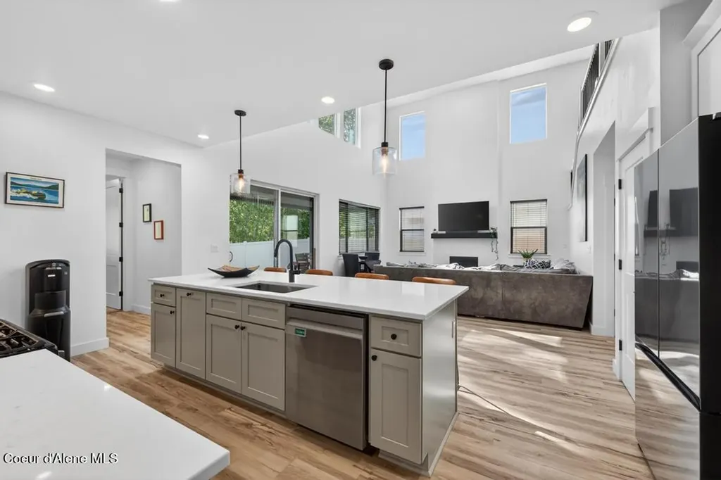 1814 Herring Avenue Sandpoint ID 83864