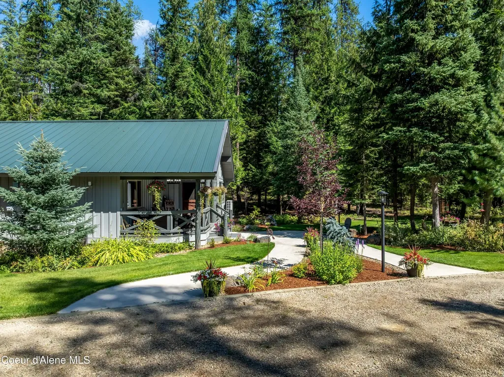 2158 Reeder Creek Road Nordman ID 83848