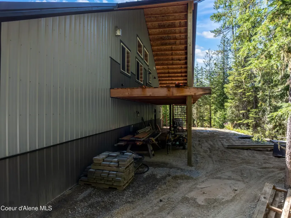 2158 Reeder Creek Road Nordman ID 83848