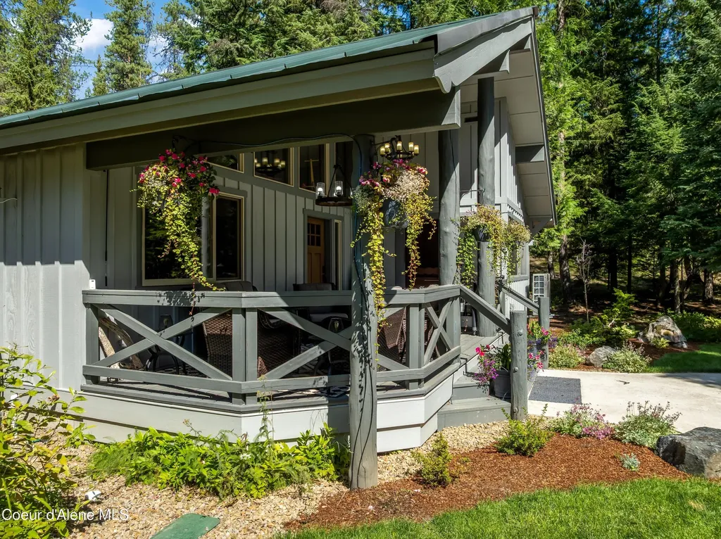 2158 Reeder Creek Road Nordman ID 83848