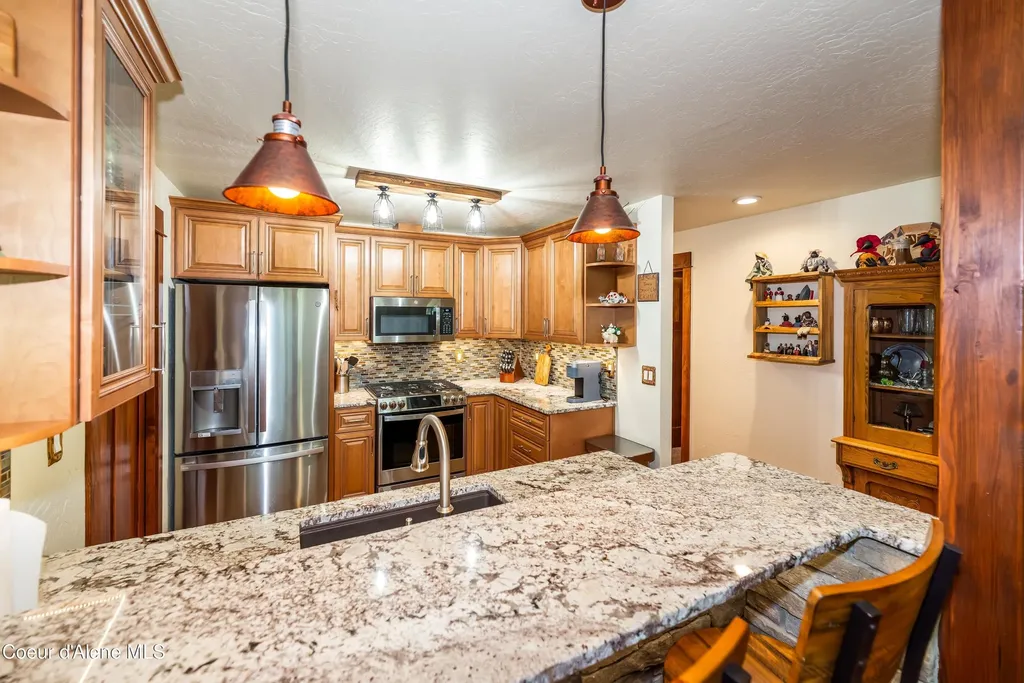 2158 Reeder Creek Road Nordman ID 83848