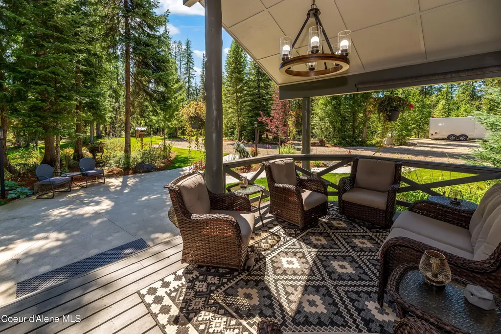 2158 Reeder Creek Road Nordman ID 83848