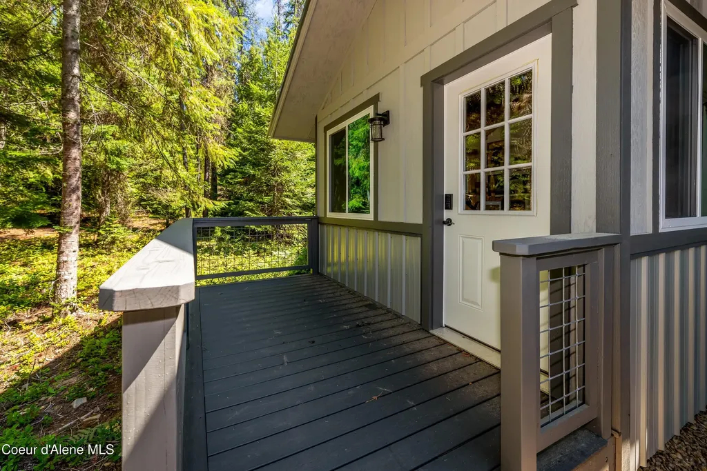 2158 Reeder Creek Road Nordman ID 83848