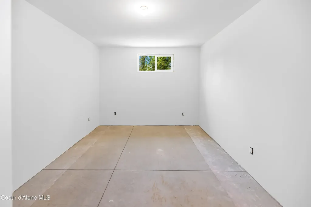 2158 Reeder Creek Road Nordman ID 83848