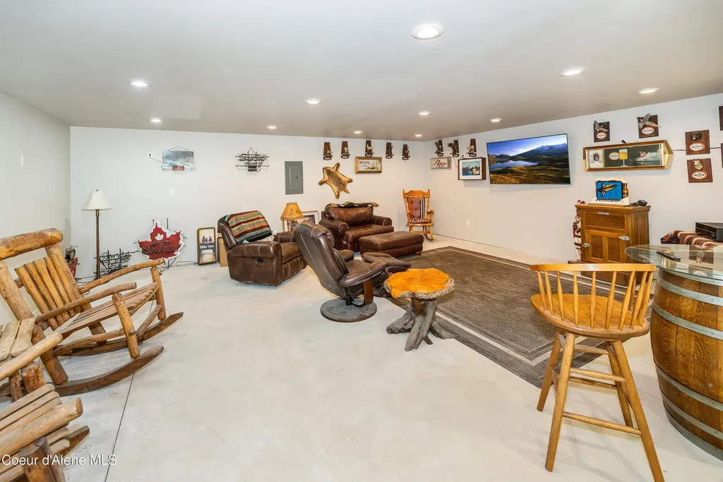 2158 Reeder Creek Road Nordman ID 83848