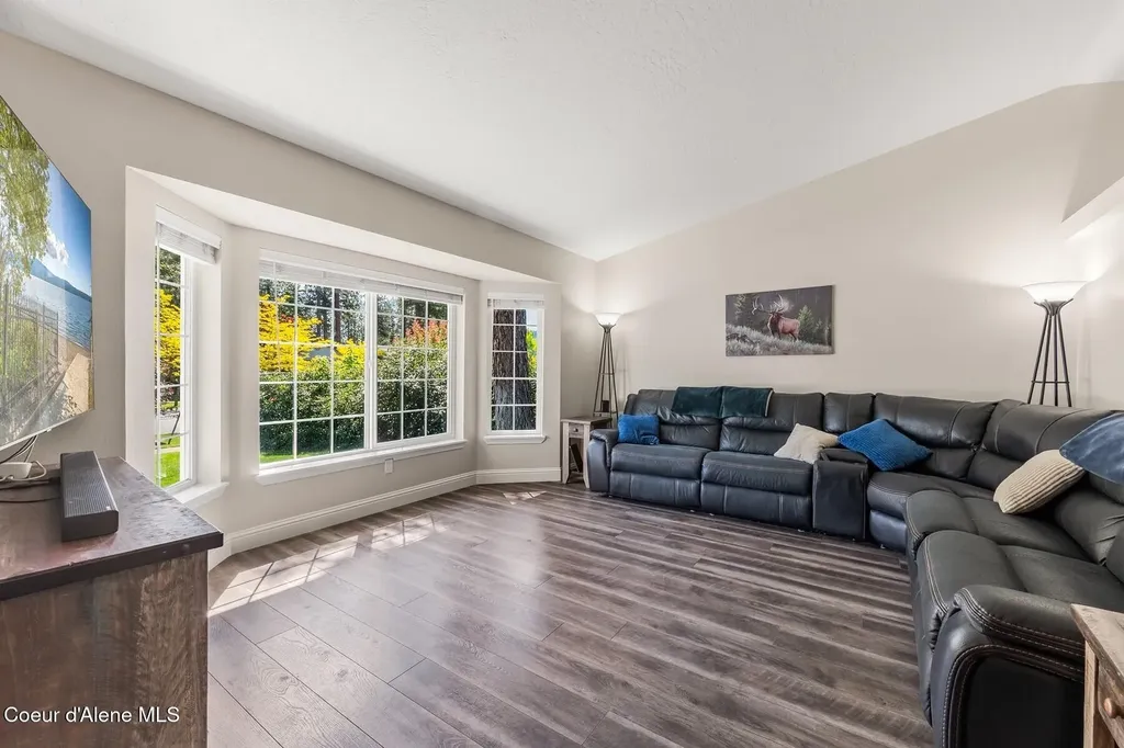 420 S Glenwood Drive Post Falls ID 83854