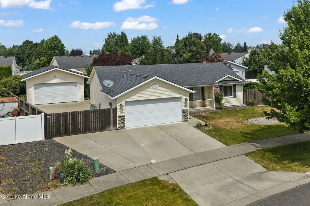 2459 W Warwick Court Hayden ID 83835