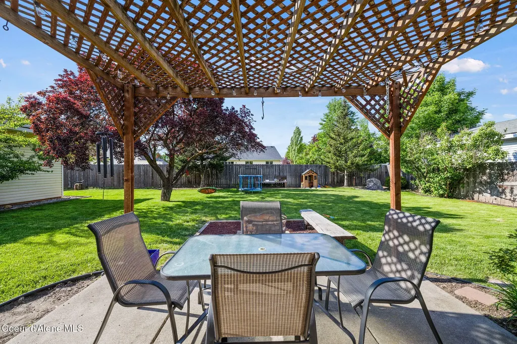 2459 W Warwick Court Hayden ID 83835