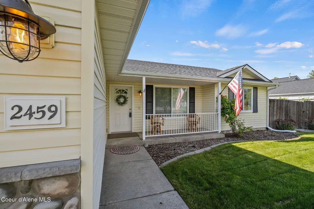 2459 W Warwick Court Hayden ID 83835
