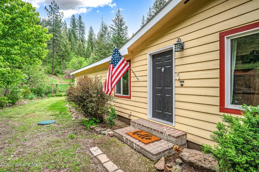 18924 S Black Rock Road Cataldo ID 83810