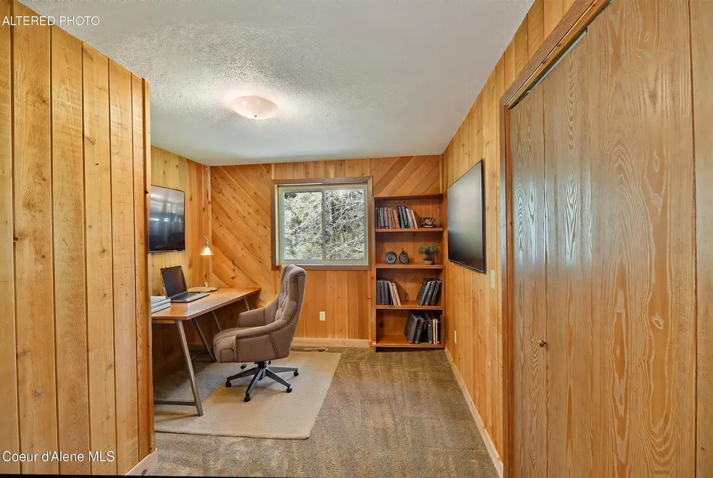 18756 W Rebel Road Hauser ID 83854