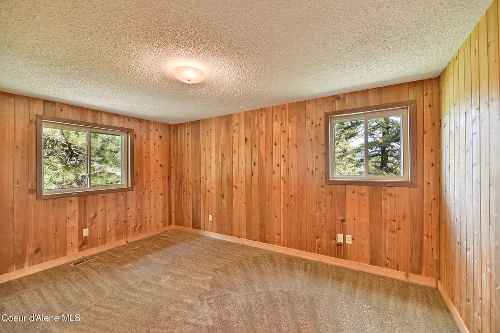 18756 W Rebel Road Hauser ID 83854