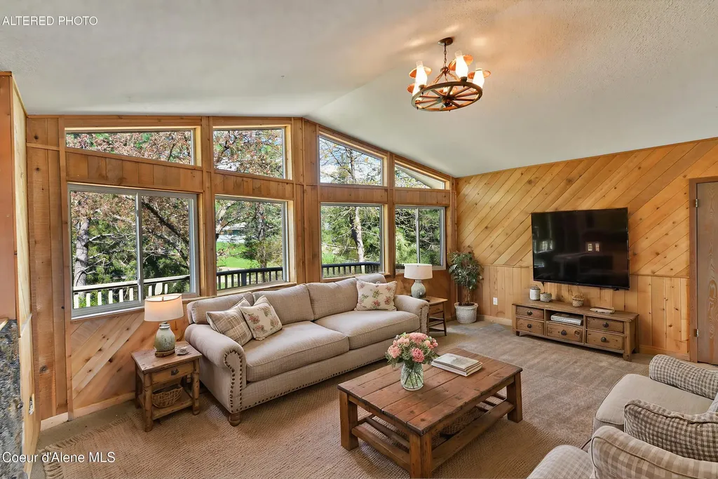 18756 W Rebel Road Hauser ID 83854