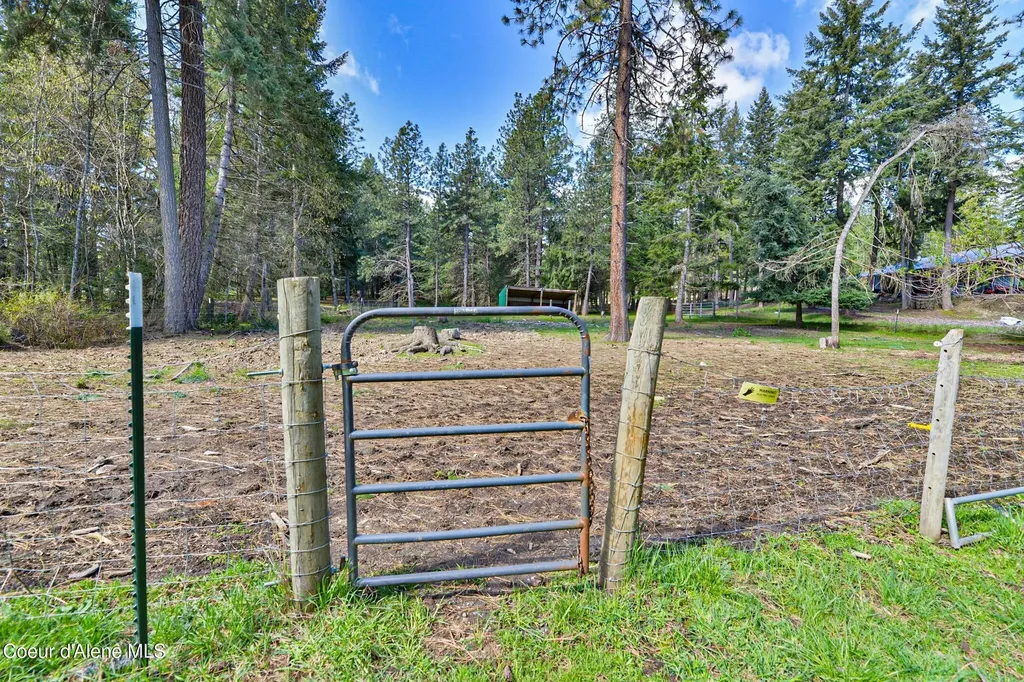 18756 W Rebel Road Hauser ID 83854