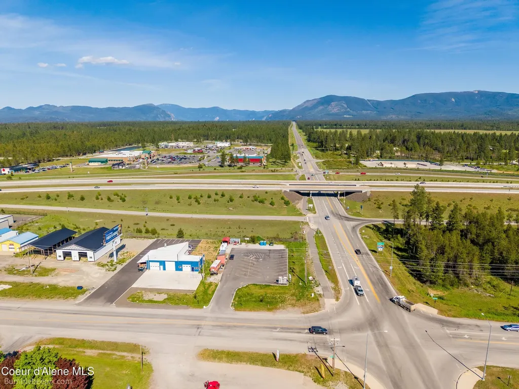 30440 N Old Highway 95 Athol ID 83801