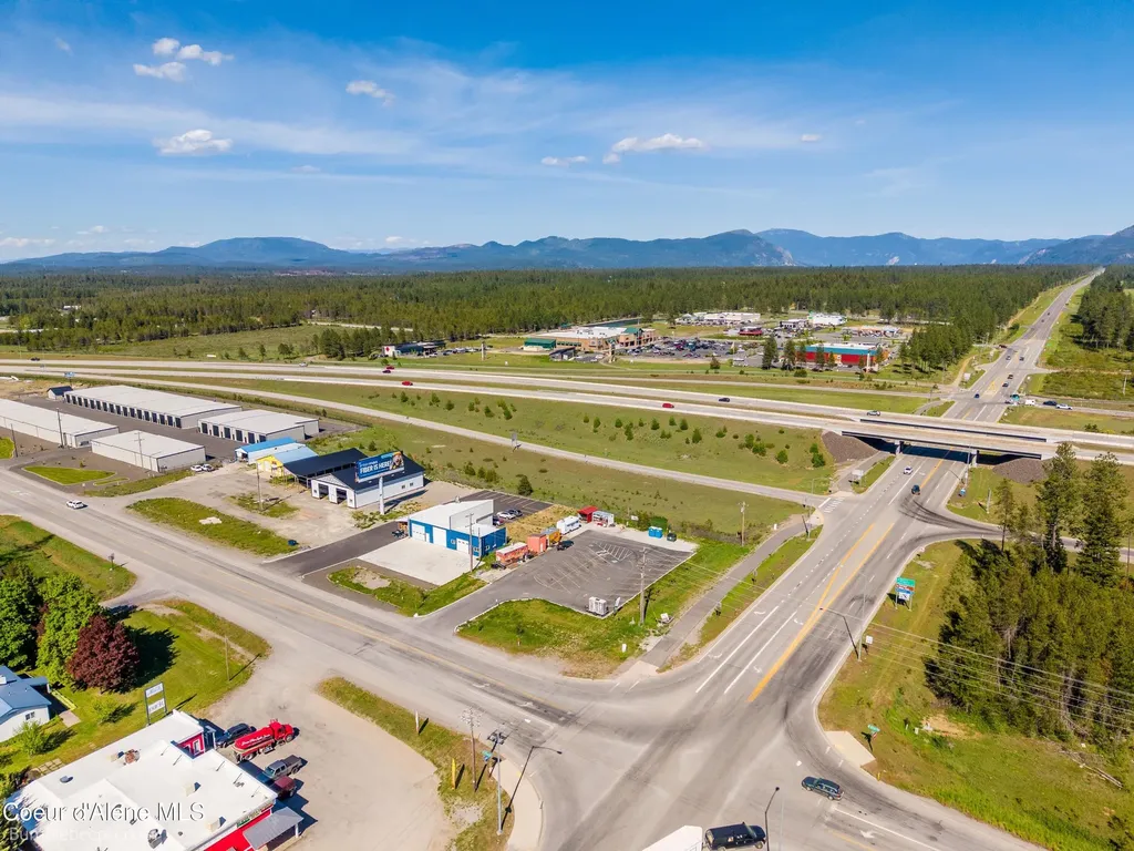 30440 N Old Highway 95 Athol ID 83801
