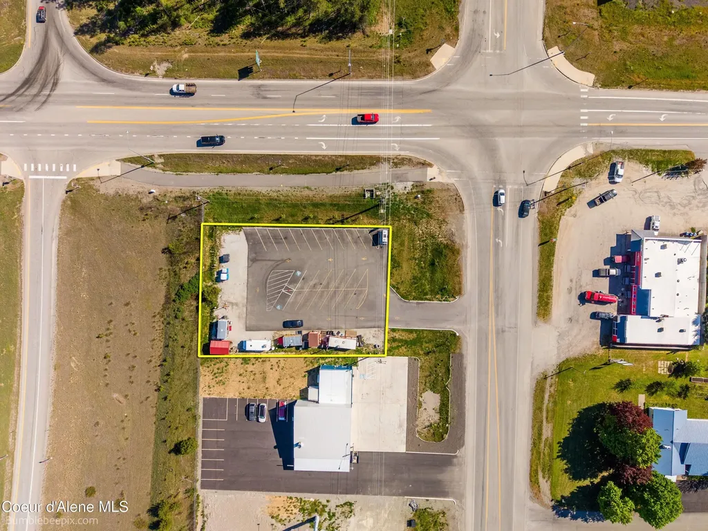 30440 N Old Highway 95 Athol ID 83801