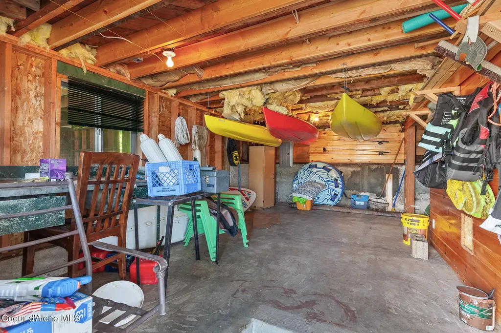 1699 E Thimbleberry Lane Harrison ID 83833