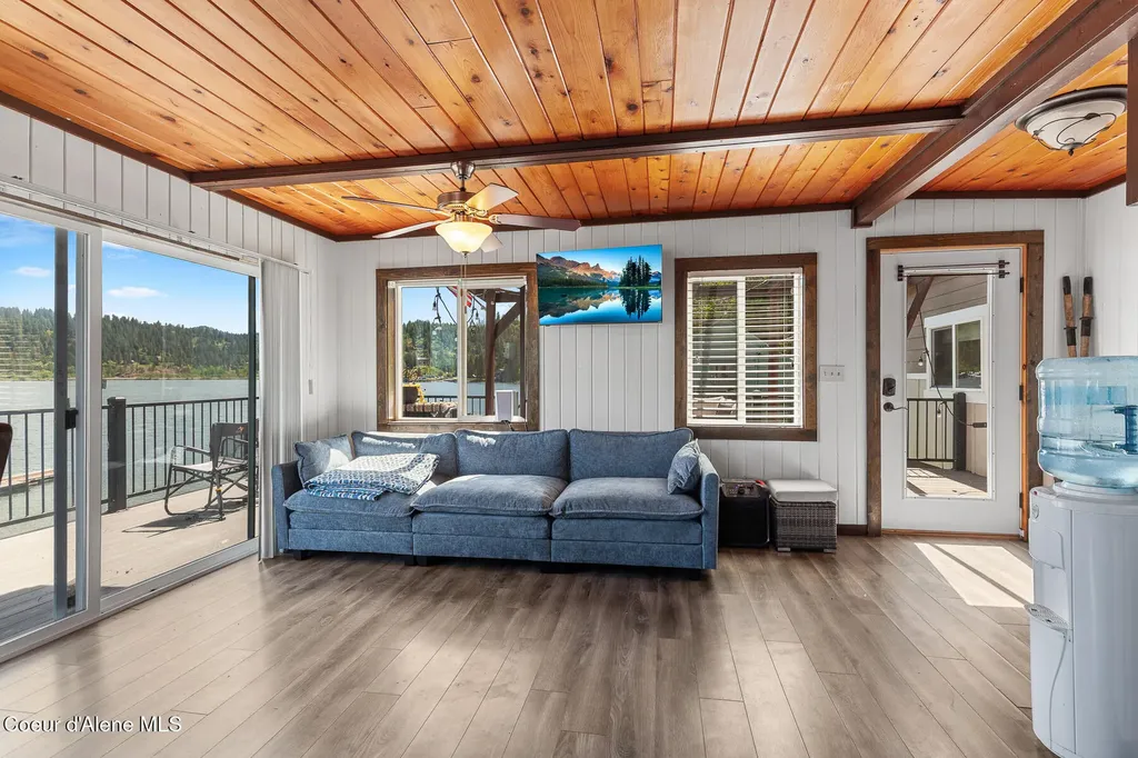 1699 E Thimbleberry Lane Harrison ID 83833