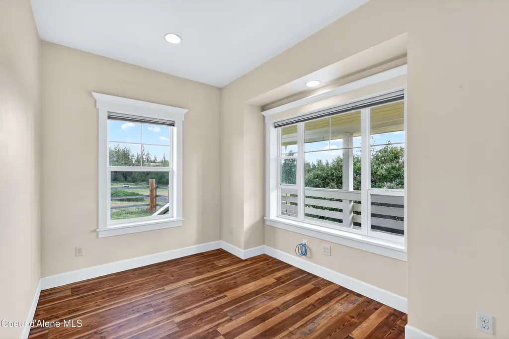 14829 W Burnett Road Nine Mile WA 99026