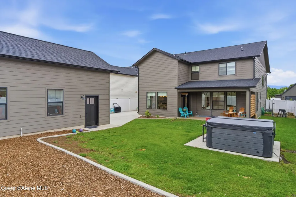 9061 N Raintree Lane Hayden ID 83835