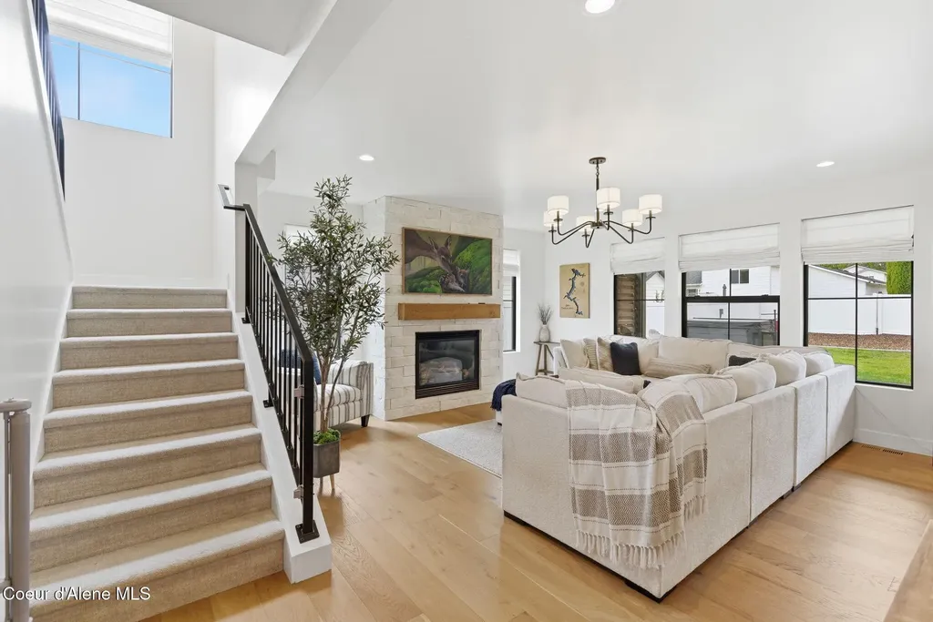 9061 N Raintree Lane Hayden ID 83835
