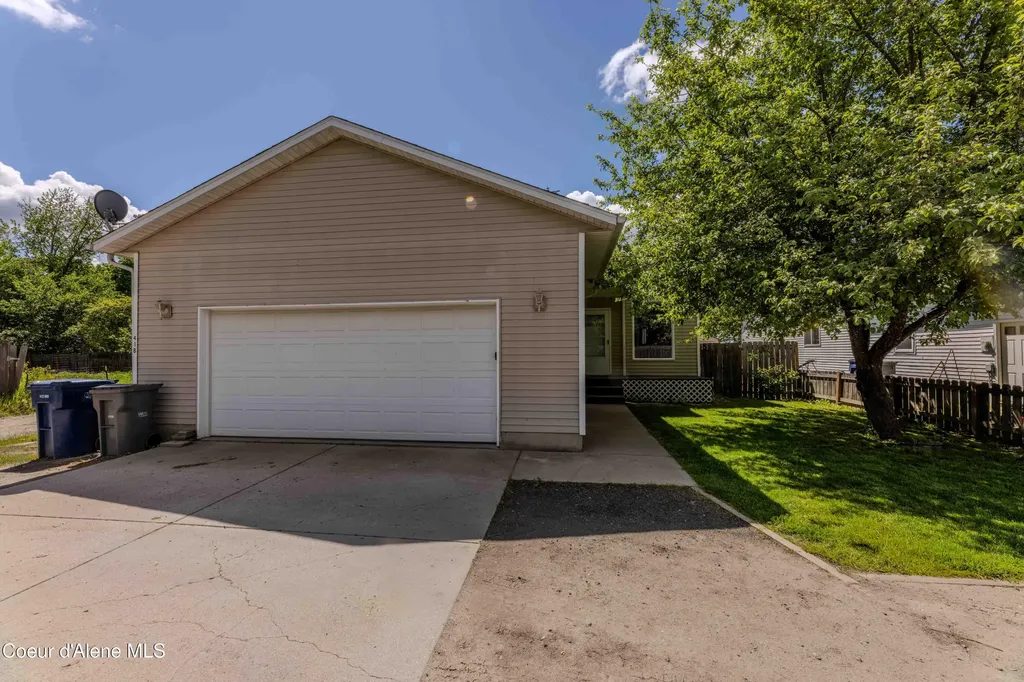 418 N Division Avenue Sandpoint ID 83864
