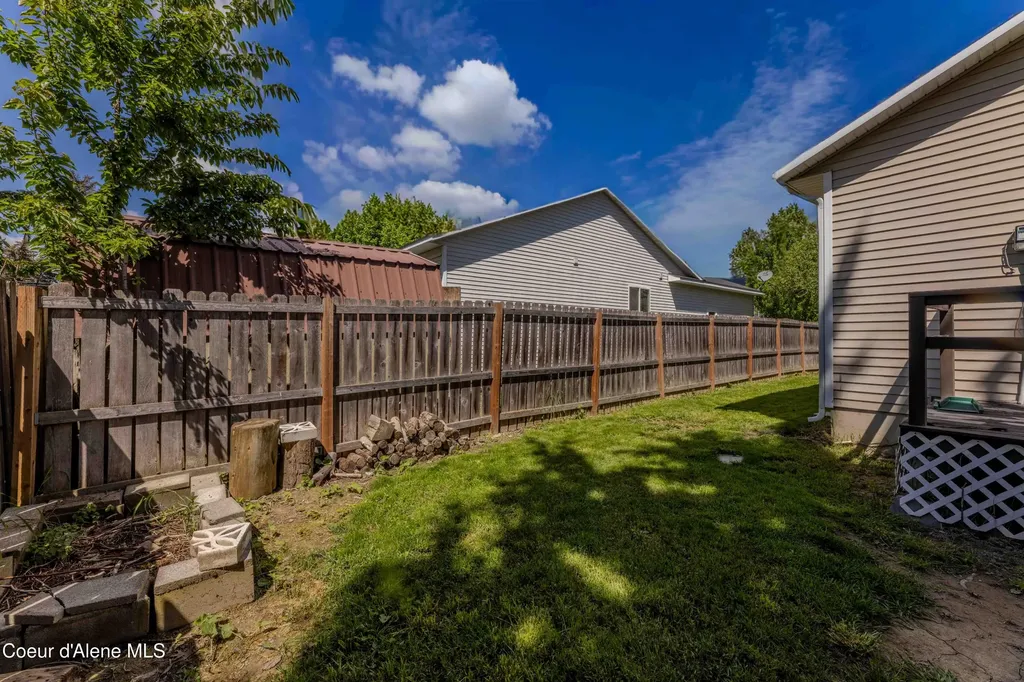 418 N Division Avenue Sandpoint ID 83864