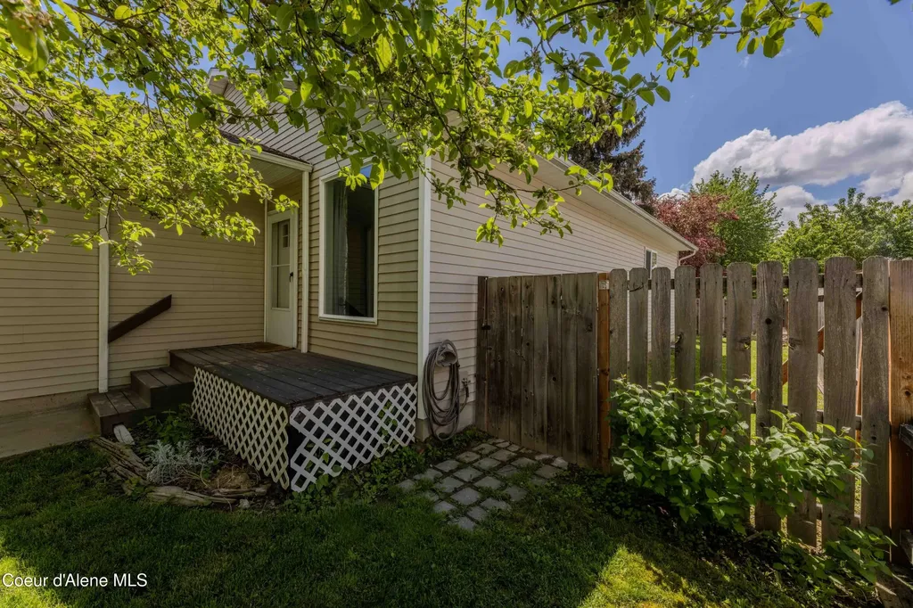 418 N Division Avenue Sandpoint ID 83864