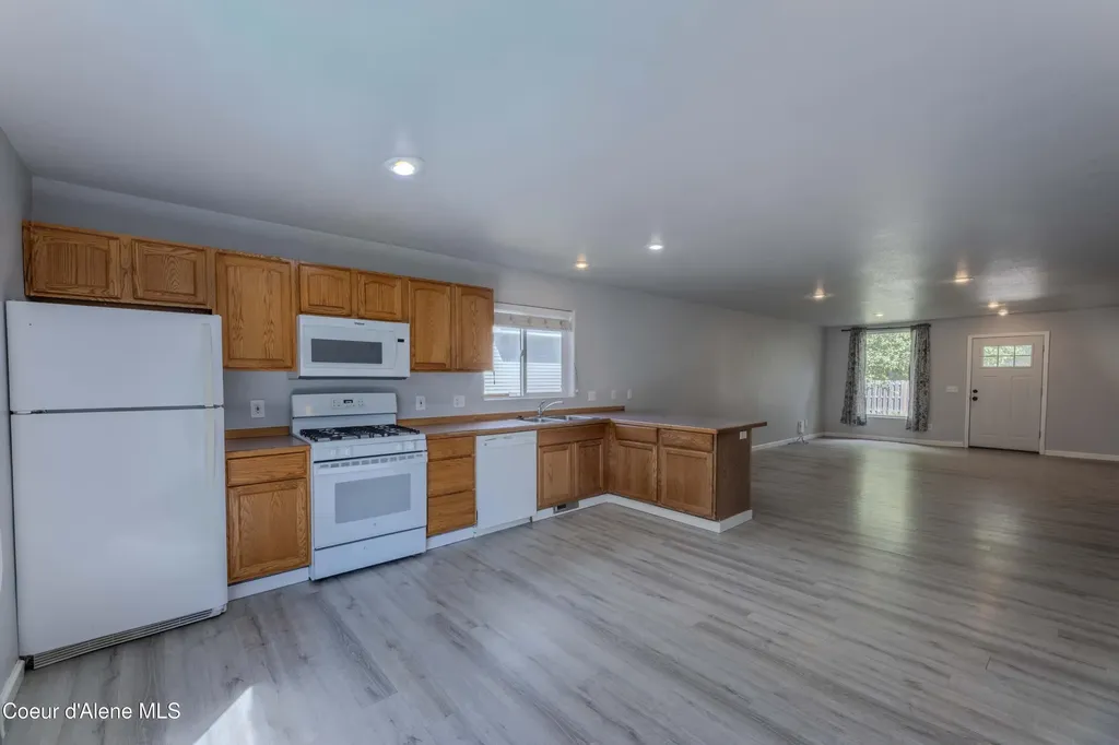 418 N Division Avenue Sandpoint ID 83864